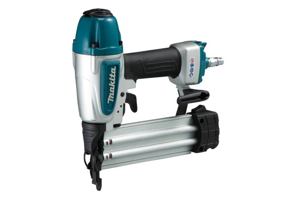 Pneumatic nailer