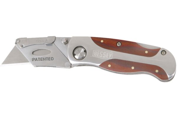 Cuttermesser mit Holzgriff DBKWH