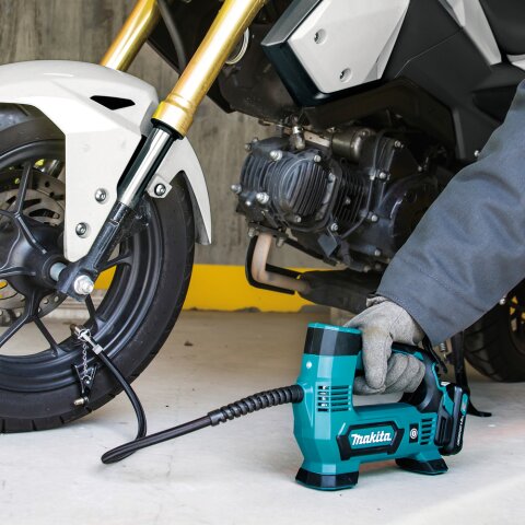 Makita MP100DZ Akku-Kompressor 12V max. (ohne Akku, ohne Ladegerät) 8,3 bar