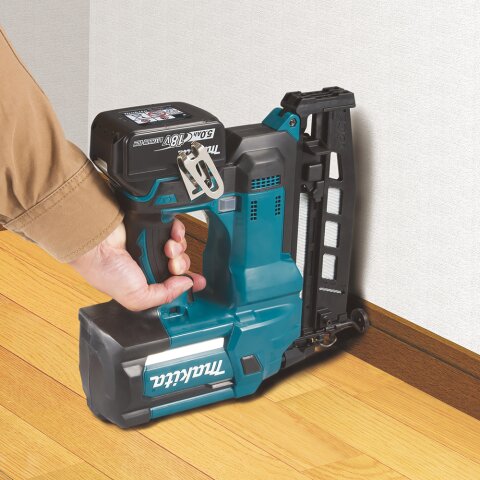 Makita DBN600Z Akku-Stauchkopfnagler 64 mm 18V (ohne Akku, ohne Ladegerät) EN