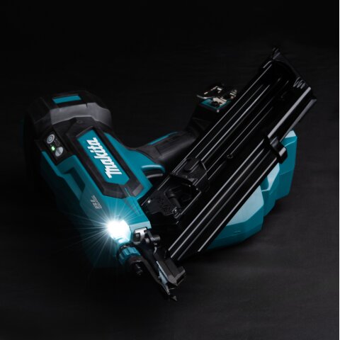 Makita DBN900ZK Akku-Streifennagler 90 mm 18V (ohne Akku, ohne Ladegerät) EN