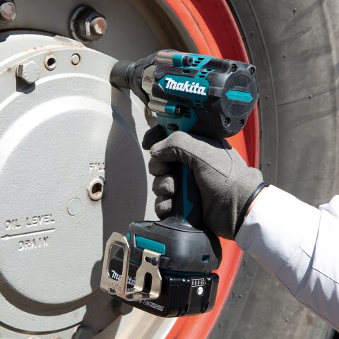 Makita DTW700Z Akku-Schlagschrauber 18V (ohne Akku, ohne Ladegerät) EN