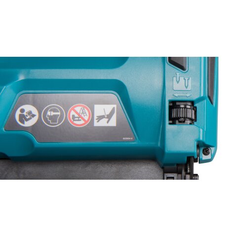 Makita DBN500RTJ Akku-Stauchkopfnagler 50 mm 18V / 5,0 Ah, 2 Akkus + Ladegerät im MAKPAC