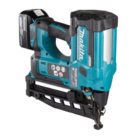 Makita DBN600RTJ Akku-Stauchkopfnagler 64 mm 18V / 5,0 Ah, 2 Akkus + Ladegerät im MAKPAC