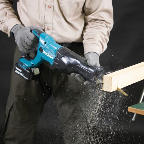 Makita DJR186RT Akku-Reciprosäge 18V / 5,0 Ah, 1 Akku + Ladegerät im Transportkoffer