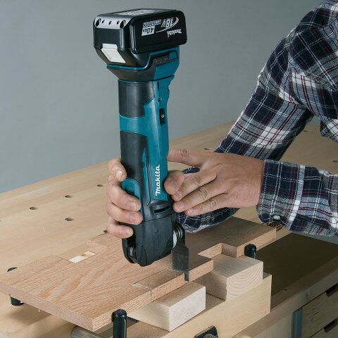 Makita DTM51RT1J3 Akku-Multifunktionswerkzeug 18V / 5,0 Ah, 1 Akku + Ladegerät im MAKPAC EN