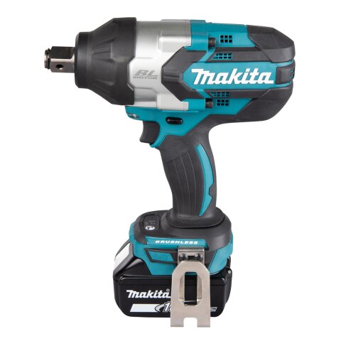 Makita DTW1001RTJ Akku-Schlagschrauber 18V / 5,0 Ah, 2 Akkus + Ladegerät im MAKPAC
