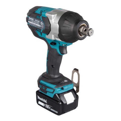 Makita DTW1001RTJ Akku-Schlagschrauber 18V / 5,0 Ah, 2 Akkus + Ladegerät im MAKPAC