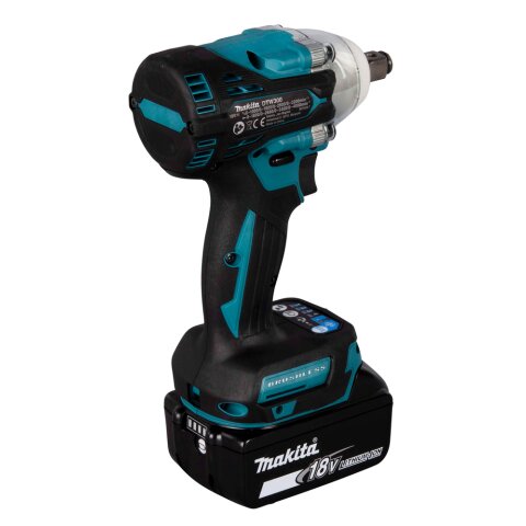 Makita DTW300RTJ Akku-Schlagschrauber 18V / 5,0 Ah, 2 Akkus + Ladegerät im MAKPAC