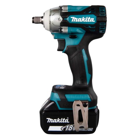 Makita DTW300RTJ Akku-Schlagschrauber 18V / 5,0 Ah, 2 Akkus + Ladegerät im MAKPAC