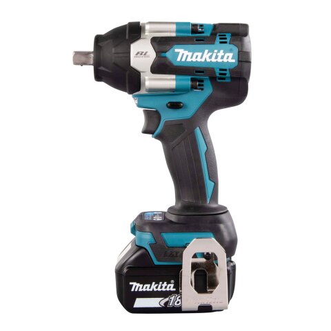 Makita DTW701RTJ Akku-Schlagschrauber 18V / 5,0 Ah, 2 Akkus, Ladegerät im MAKPAC