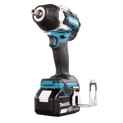 Makita DTW701RTJ Akku-Schlagschrauber 18V / 5,0 Ah, 2 Akkus, Ladegerät im MAKPAC
