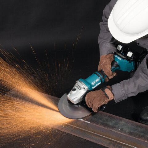 Makita DGA900ZKX2 Akku-Winkelschleifer 2x18V (ohne Akku, ohne Ladegerät) im Transportkoffer