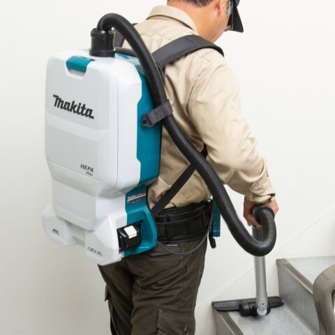 Makita DVC660Z Akku-Rucksackstaubsauger 2x18V (ohne Akku, ohne Ladegerät)