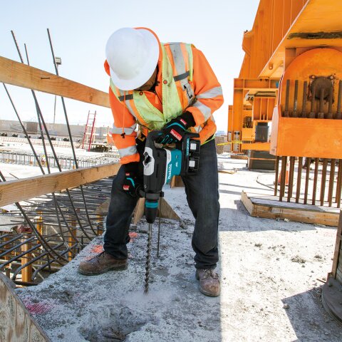 Makita DHR400G2UN Akku-Kombihammer für SDS-MAX 2x18V mit Bluetooth / 6,0 Ah, 2 Akkus + Ladegerät im Transportkoffer