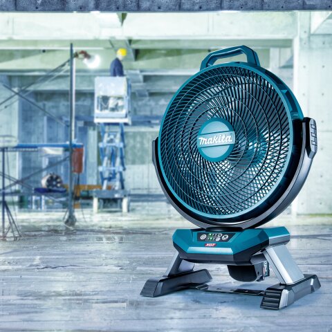 Makita CF002GZ Akku-Lüfter 40V max. / 230V (ohne Akku, ohne Ladegerät, inkl. Netzteil)