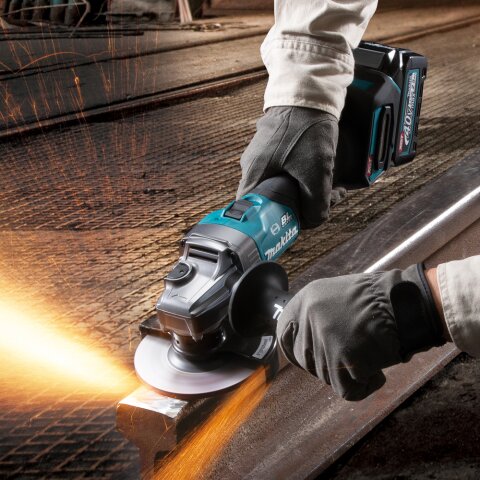 Makita GA005GM201 Akku-Winkelschleifer 40V max. / 4,0 Ah, 2 Akkus + Ladegerät im MAKPAC EN