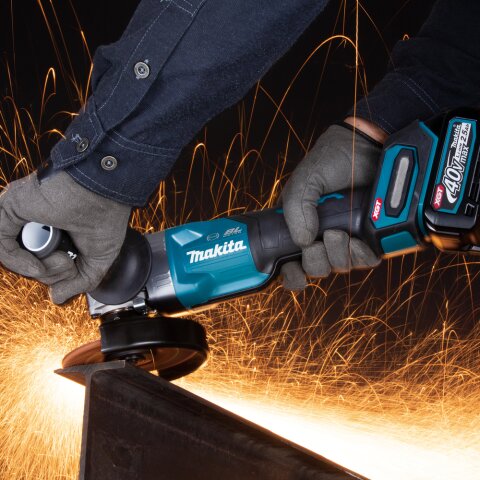 Makita GA013GM201 Akku-Winkelschleifer 40V max. / 4,0 Ah, 2 Akkus + Ladegerät im MAKPAC EN