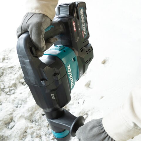 Makita HM001GM201 Akku-Stemmhammer 40V max. / 4,0 Ah, 2 Akkus + Ladegerät im Transportkoffer inkl. AWS Funk-Adapter WUT01