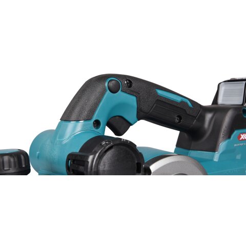 Makita KP001GM201 Akku-Hobel 40V max. / 4,0 Ah, 2 Akkus + Ladegerät im MAKPAC