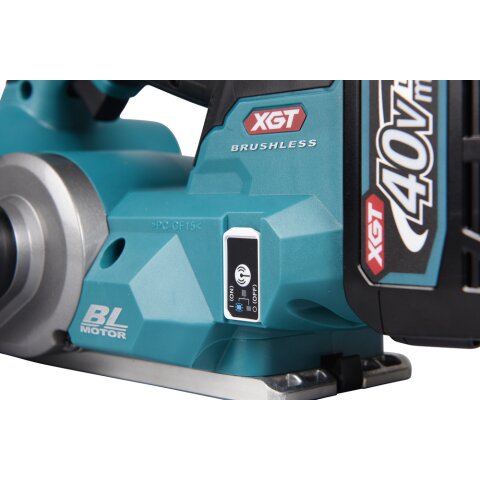 Makita KP001GM201 Akku-Hobel 40V max. / 4,0 Ah, 2 Akkus + Ladegerät im MAKPAC