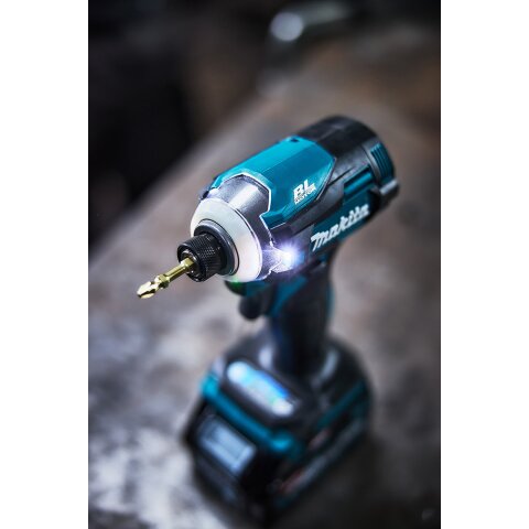 Makita TD001GD201 Akku-Schlagschrauber 40V max. / 2,5 Ah, 2 Akkus + Ladegerät im MAKPAC