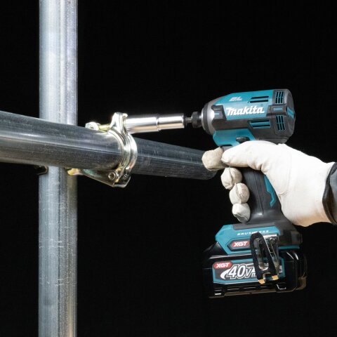 Makita TD003GA202 Akku-Schlagschrauber 40V max. / 2,0 Ah, 2 Akkus + Ladegerät im MAKPAC EN