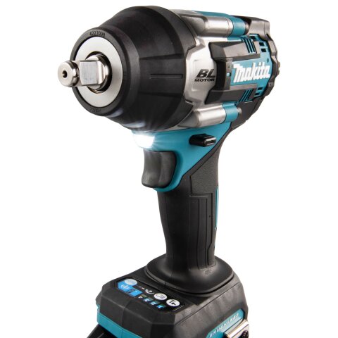 Makita TW007GM201 Akku-Schlagschrauber 40V max. / 4,0 Ah, 2 Akkus + Ladegerät im MAKPAC