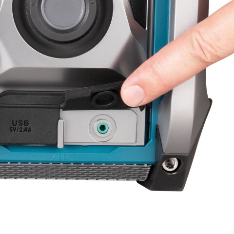 Makita MR007GZ Akku-Baustellenradio 12V max. -  40V max. / 230V (ohne Akku, ohne Ladegerät) EN