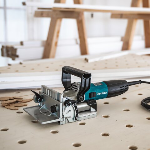Makita PJ7000J Nutfräse 701 W