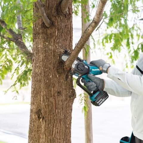 Makita DUC101Z Akku-Astsäge 18V (ohne Akku, ohne Ladegerät) EN