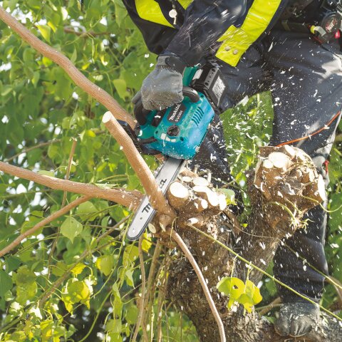 Makita DUC254CZ Akku-Top Handle Kettensäge 18V, 1/4" Carving (ohne Akku, ohne Ladegerät)
