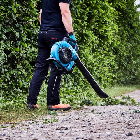 Makita DUB363PT2V Akku-Laubbläser/Sauger 2x18V / 5,0 Ah, 2 Akkus + Doppelladegerät inkl. Absaug-Set