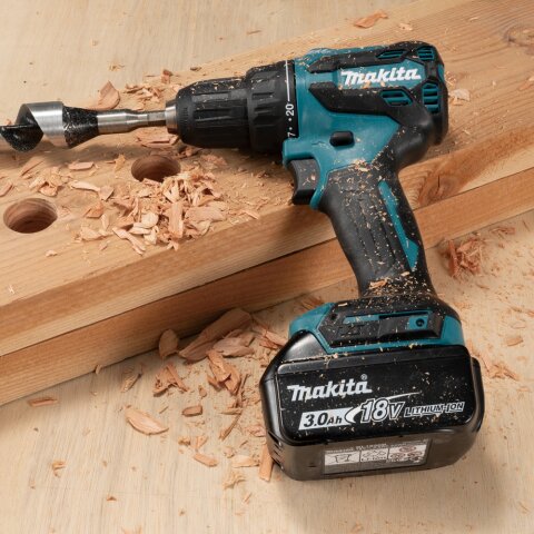 Makita DDF490 Akku-Bohrschrauber 18V