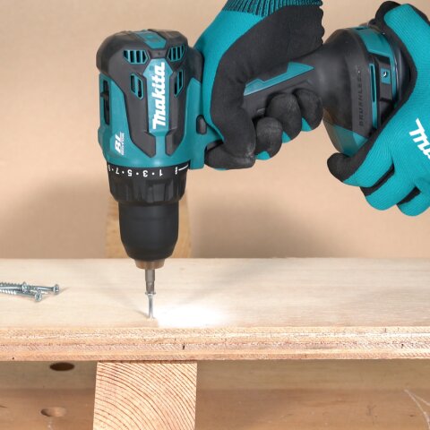 Makita DDF490 Akku-Bohrschrauber 18V