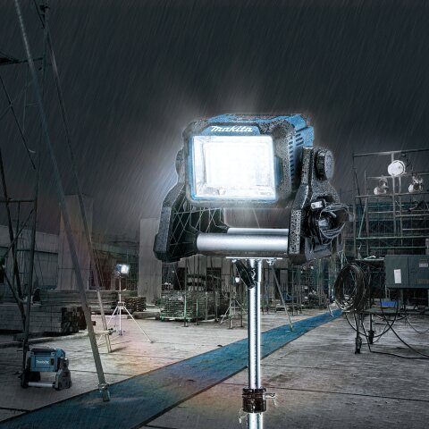 Makita DEADML811 LED-Baustrahler 18V / 230V (ohne Akku, ohne Ladegerät, inkl. Netzteil) EN