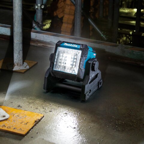 Makita ML003G LED-Baustrahler 18V - 40V max.