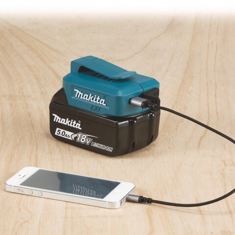 Makita DECADP05 Akku-USB Adapter 14,4V 18V