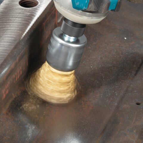 Makita D-73732 Kegelbürste 28mm Messing 1/4"