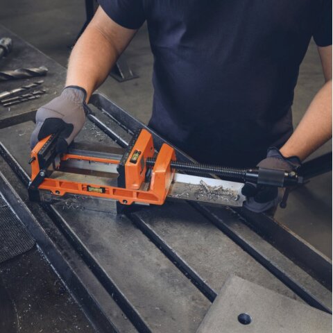 FEIN VersaMAG VISE 160 L SET – Mobiler Magnetschraubstock mit Permanentmagnet