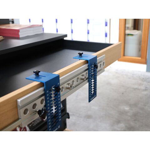 Lochness32 Griffschablonenset zum Bohren von Grifflöchern im 32mm-Raster